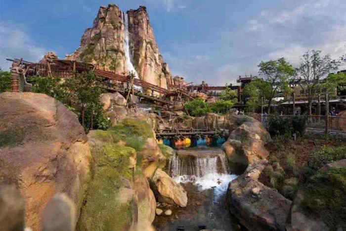 假山瀑布造景 假山瀑布造景