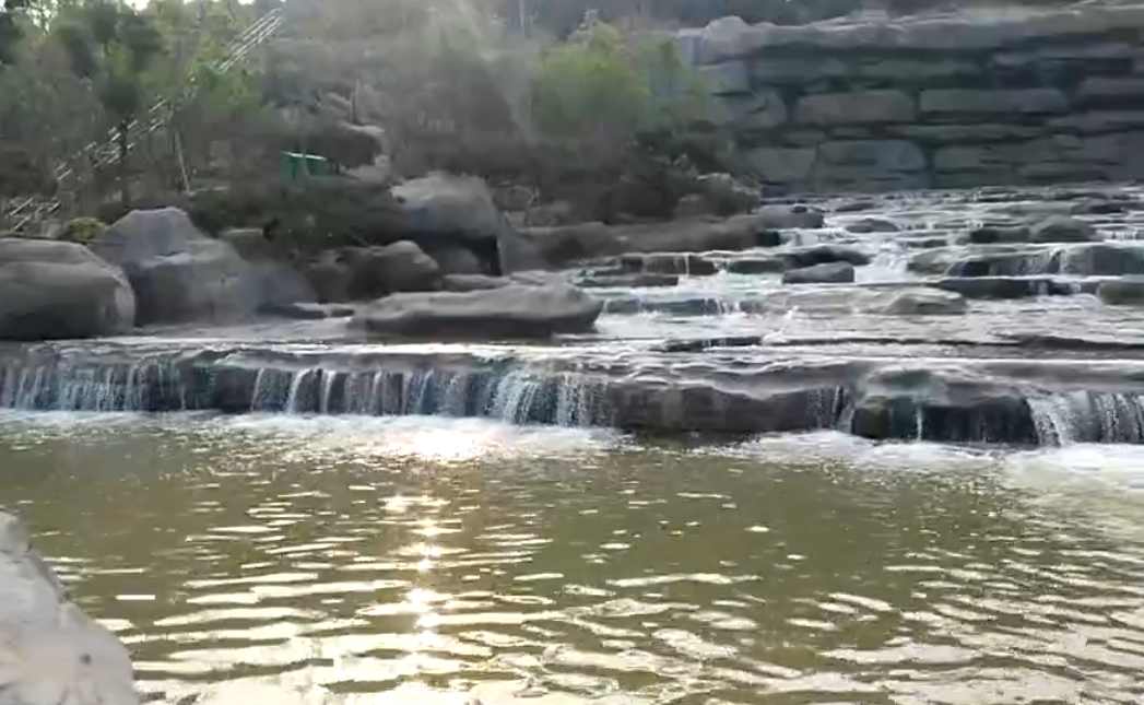 假山瀑布水景